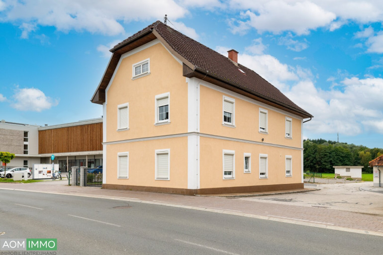Haus - 9061, Klagenfurt,14.Bez.:Wölfnitz - Wohnhaus mit 3 Wohnungen und Geschäftslokal