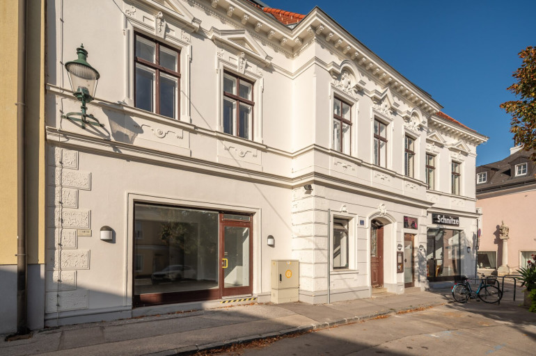 Büro / Praxis - 2380, Perchtoldsdorf - Geschäftslokal (als Shop, Atelier, Büro, etc.) mit direktem Straßenzugang - nahe Marktplatz