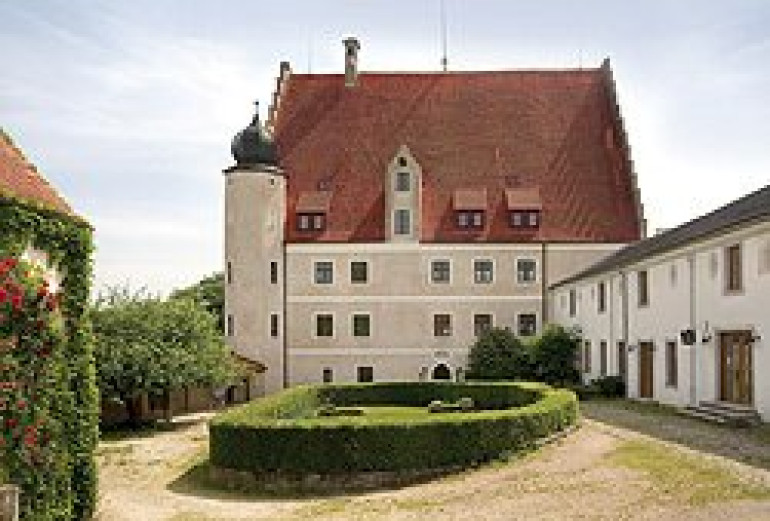 Sonstige - 93309, Kelheim - Ein liebevoll renoviertes und denkmalgeschütztes Renaissance Schloss Ensemble in einer der schönsten Urlaubsregionen Bayerns, Deutschland