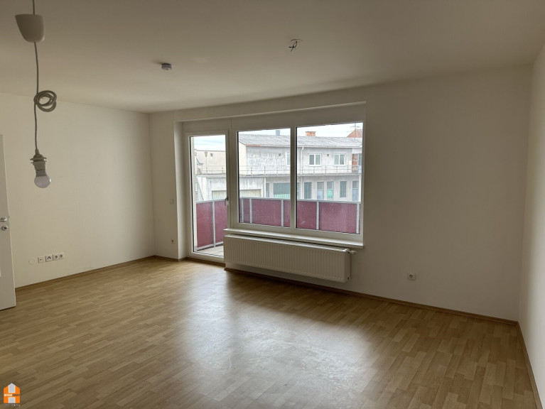 Wohnung - 2700, Wiener Neustadt - Wr. Neustadt, Hallengasse,  2 Zimmer Wohnung