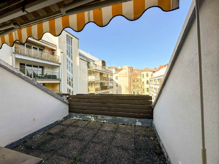 Wohnung - 1060, Wien - 2-Zimmer Altbauwohnung mit Terrasse