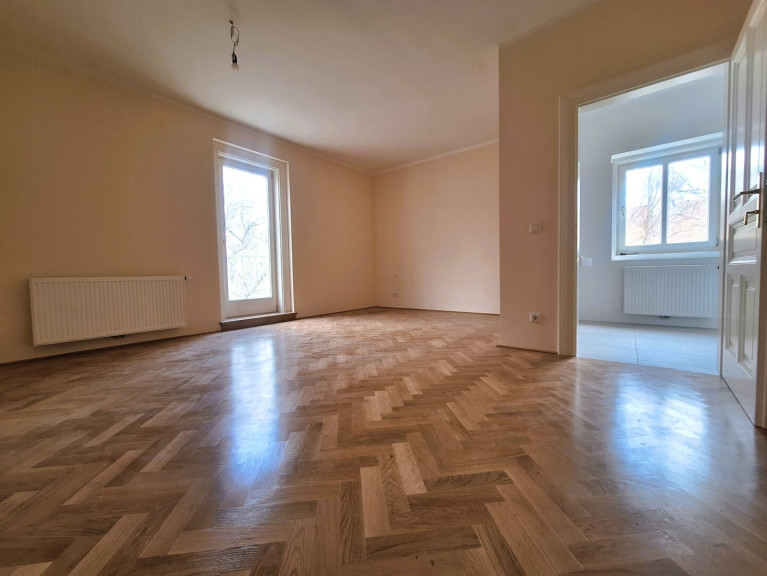 Wohnung - 2500, Baden - Repräsentative Villenetage in Baden