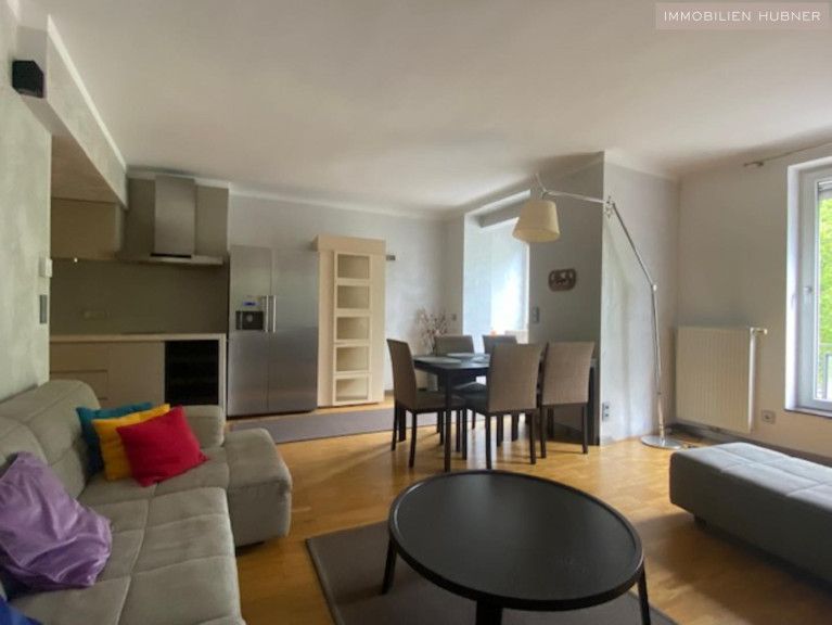Wohnung - 1040, Wien - Traumlage beim Belvedere!  Möbliert oder unmöblierte 3 Zimmerwohnung mit Balkon im beliebten Botschaftsviertel.