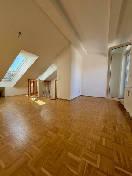 Wohnung - 8020, Graz - PROVISIONSFREI!!! - Vermietete Anlegerwohnung im nachträglich ausgebauten Dachgeschoß - Babenbergerstraße
