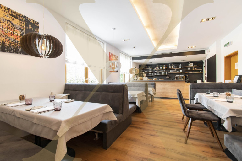 Haus - 4060, Leonding - Fine Dining "Bergdiele"! Modernisiertes Restaurant mit Gastterasse in Linz/Leonding zu verkaufen!