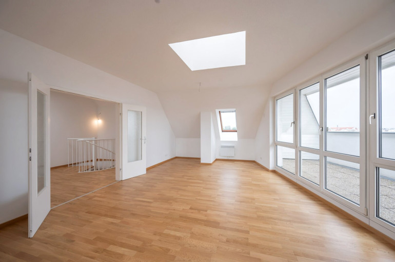 Wohnung - 1170, Wien,Hernals - ab sofort: sanierte DG-Maisonett Dachgeschoss Wohnung mit 2 Terrassen inkl. 2 Stapelparker