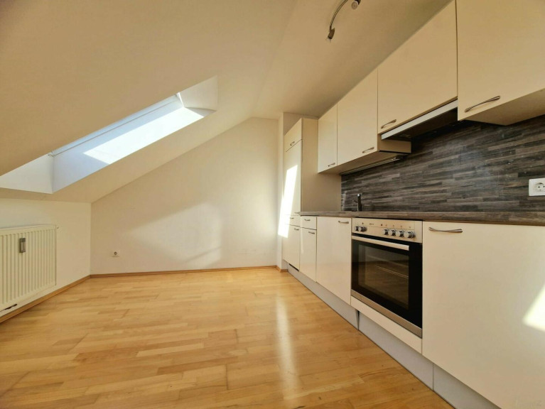 Wohnung - 8020, Graz - Moderne 3 Zimmer Dachgeschoss Wohnung – Innenstadt!