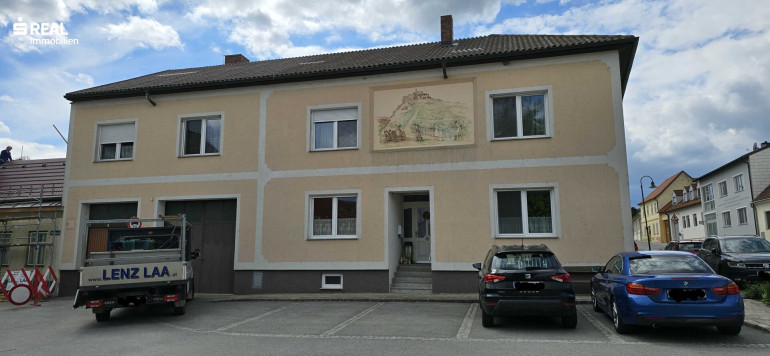 Haus - 2162, Falkenstein - Einstellmöglichkeit-Generationenwohnen-Pension-Interessante Liegenschaft mit riesengroßen Brennholzlager