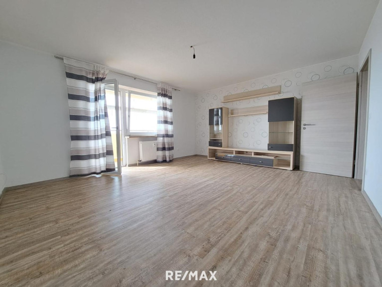 Wohnung - 94060, Pocking - neu renovierte Wohnung mit großem Balkon