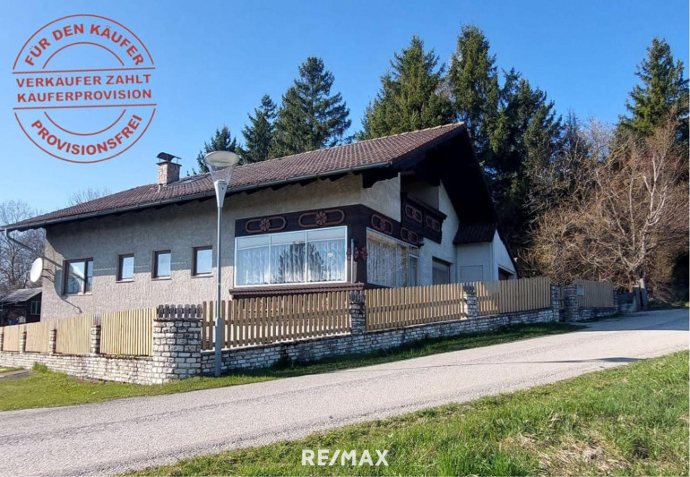 Haus - 3033, Pfalzau - Retro-Charme trifft Kreativität, Haus in der Pfalzau mit Panoramablick und viel Raum zur individuellen Gestaltung, PROVISIONSFREI !