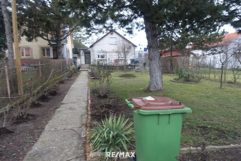 Haus - 1220, Wien - Einfamilienhaus mit Potential