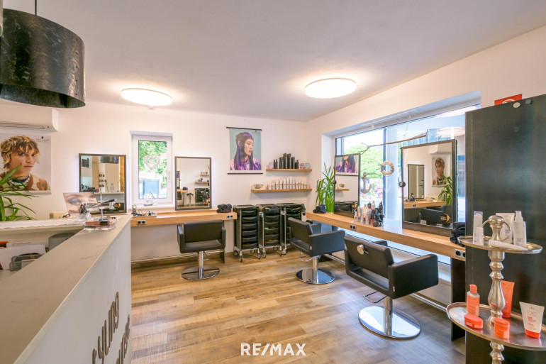 Einzelhandel - 6241, Radfeld - Vielseitig verwendbare, moderne Geschäftsfläche geeignet für PRAXIS/BÜRO/FRISEUR/LADEN und WOHNUNG, vorhandene Mieter übernehmbar!