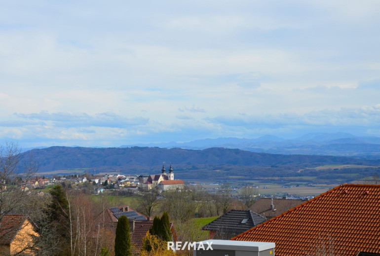 Grundstück - 3672, Maria Taferl - Großer Baugrund mit Blick zu den Bergen