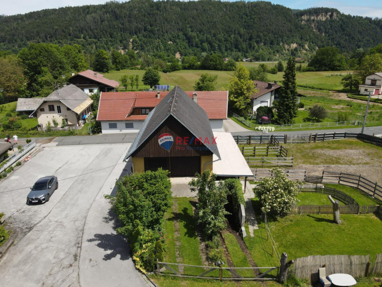 Halle / Lager / Produktion - 9170, Unterferlach - Stall mit vielen Möglichkeiten