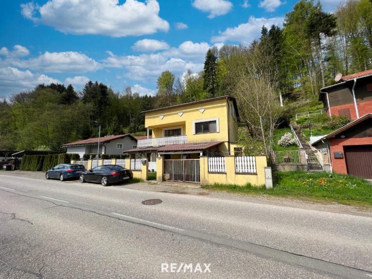 Haus - 3021, Pressbaum - <b>Einfamilienhaus in der Pfalzau - Sanierungsbedarf</b>