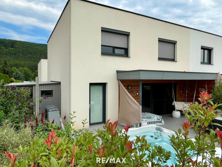 Haus - 2753, Ober-Piesting - <b>Familientraum – Einfamilienreihenendhaus mit 4-Zimmer auf rund 140 m² Wfl.!</b>