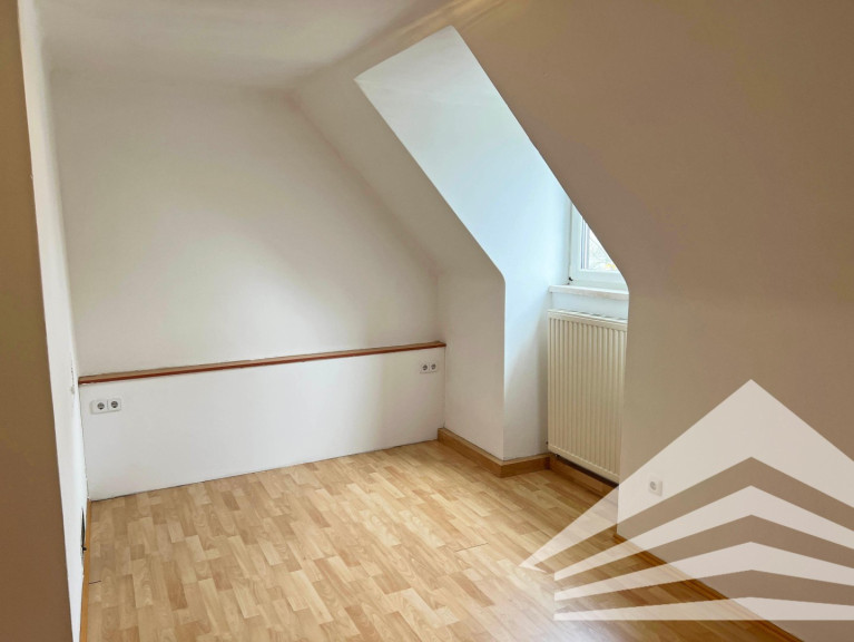 Wohnung - 4020, Linz - Gemütliche 2,5 Zimmerwohnung im Dachgeschoss mit Küche!