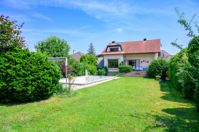 Haus - 2381, Laab im Walde - Gepflegtes Einfamilienhaus mit großem Garten und Pool