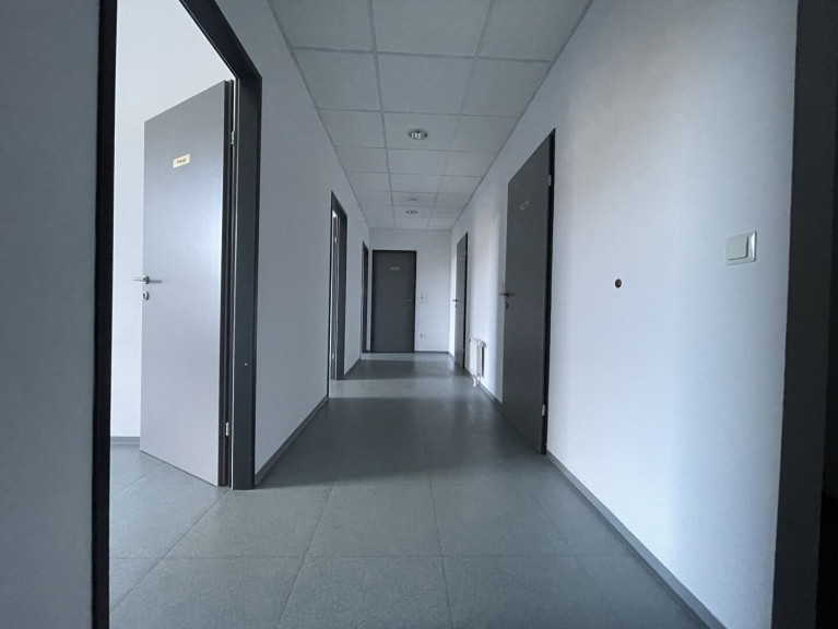 Büro / Praxis - 1230, Wien - Großzügiges 2-Zimmer Büro mit Nebenräumen direkt am Bahnhof-Liesing