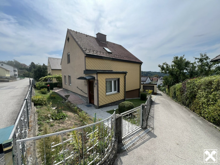 Haus - 3313, Wallsee - Liebenswertes Einfamilienhaus oberhalb des Donaualtarm in Wallsee