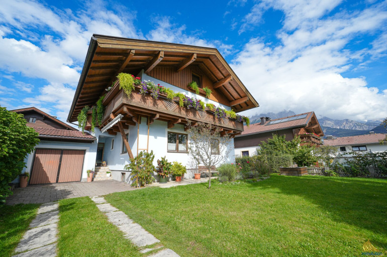 Haus - 5760, Saalfelden am Steinernen Meer - SAALFELDEN - GEPFLEGTES EINFAMILIENHAUS MIT GARTEN IN SONNIGER LAGE ZU VERKAUFEN