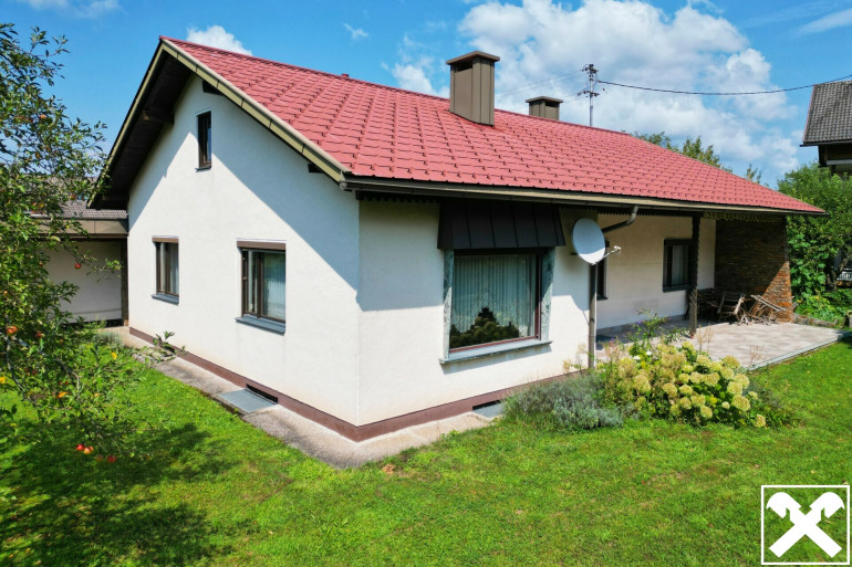 Haus - 9170, Ferlach - Entzückender Bungalow mit Garage und Doppelcarport