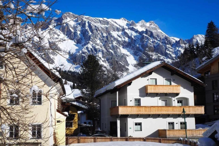 Gastgewerbe - 5652, Dienten am Hochkönig - Exklusive Investitionsmöglichkeit in Dienten am Hochkönig – Apartmentgebäude mit 6 Apartments zu verkaufen