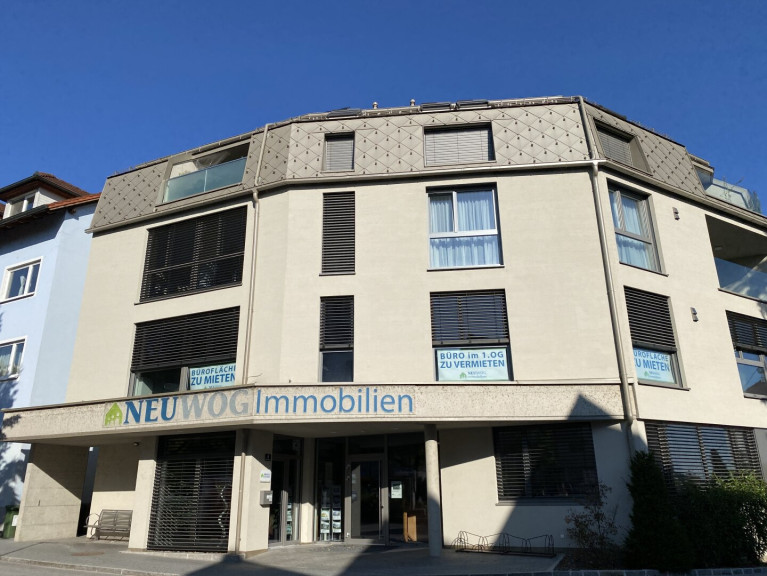 Büro / Praxis - 4501, Neuhofen an der Krems - Top Lage- Top Fläche- jetzt Mieten im NEUWOG Gebäude in der Kirchengasse von Neuhofen