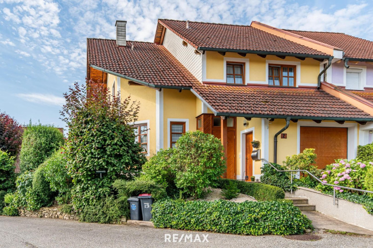 Haus - 4502, St. Marien - Liebevoll gestaltete Doppelhaushälfte mit Keller in St.Marien