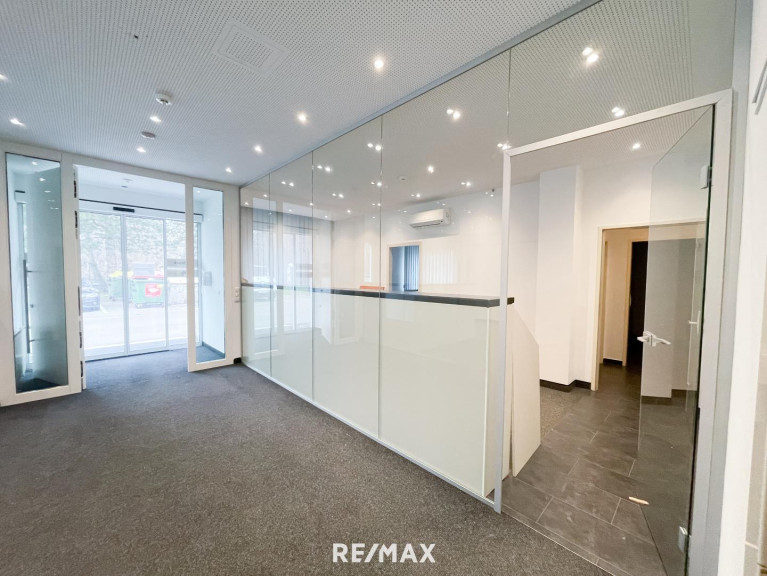 Büro / Praxis - 1230, Wien - TOP MIETE inkl. Stom und Heizung/Büro Nähe GEWERBEPARK LIESING