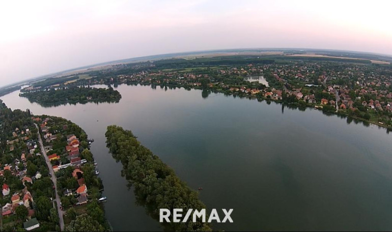 Grundstück - 2300, Ráckeve - Ufergrundstück, direkt am Nebenarm der Donau