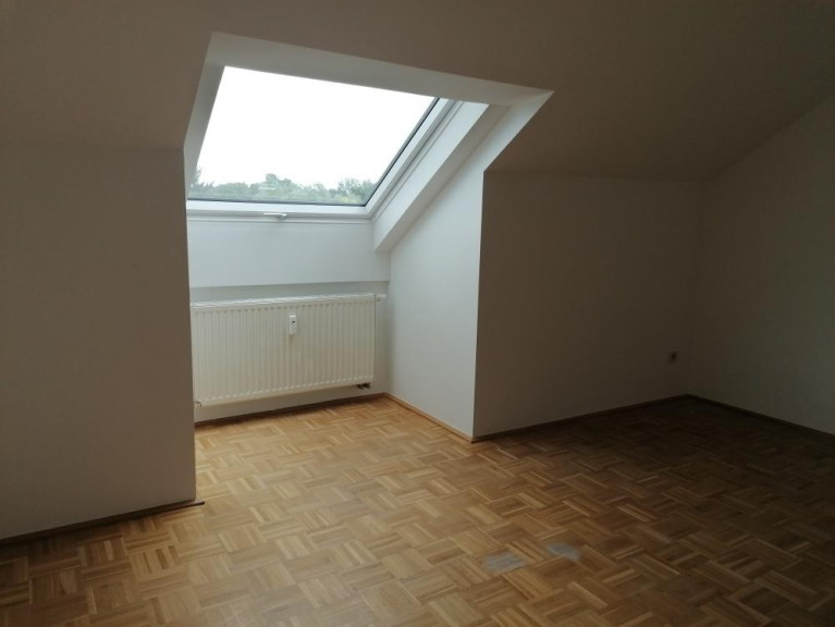 Wohnung - 4470, Enns - Klimatisierte Dachgeschoßwohnung