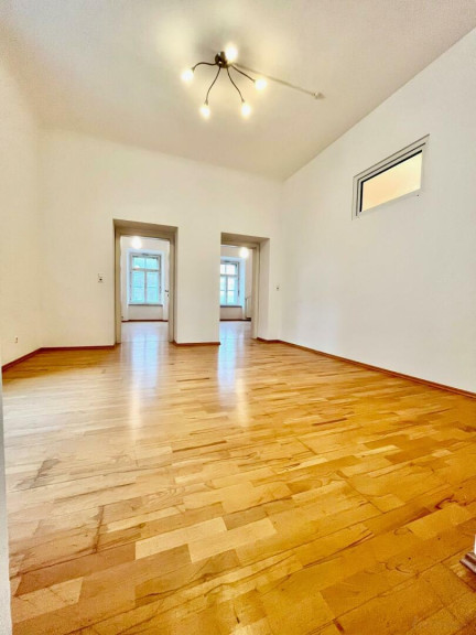 Wohnung - 8020, Graz - geräumige 4 Zimmer-Mietwohnung mit Balkon - ab 1.12.2024