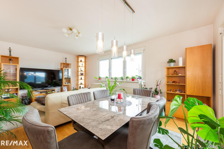 Wohnung - 8053, Graz - Schöne 4-Zimmer-Wohnung mit herrlichem Ausblick und Tiefgaragenparkplatz