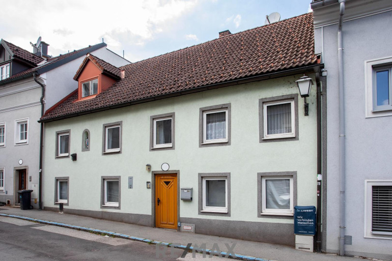 Haus - 4020, Linz - NEUER PREIS!  Stadthaus mit Potenzial - Ihre Neubauchance in Linzer Toplage!