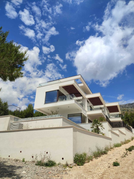 Haus - 21314, Dugi Rat - Wollen sie den Sommer schon im eigenen Haus verbringen? Wunderbare Neubauvilla mit traumhaften Meerblick