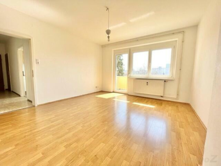 Wohnung - 8010, Graz - vermietet bis 7/2028, gepflegte Großgarconniere mit Wohnküche und Süd - Balkon- 3.Stock ohne Lift.