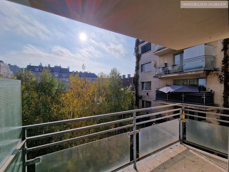 Wohnung - 1100, Wien - Sonnig und gut aufgeteilt + Loggia mit Grünblick + sanierungsbedürftig