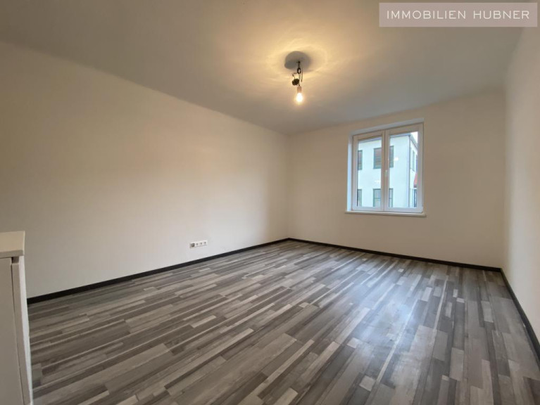 Wohnung - 2700, Wiener Neustadt - UNBEFRISTET!!! Schöne 2-Zimmer-Wohnung in bester Innenstadtlage!!