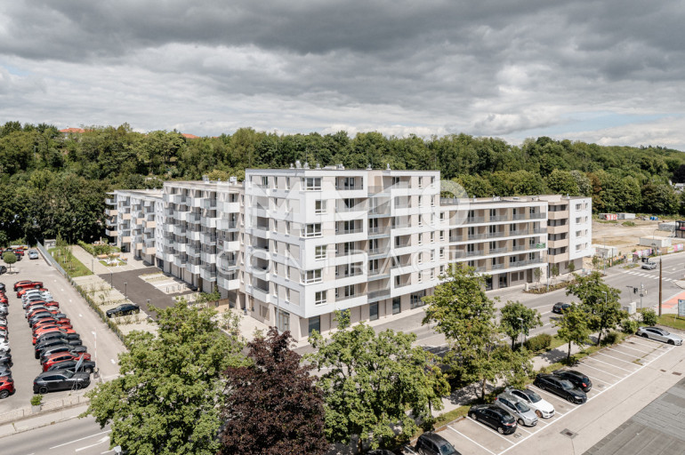 Wohnung - 3100, St.Pölten - 6.Stock mit Ausblick von 2. Balkonen
Provisionsfrei