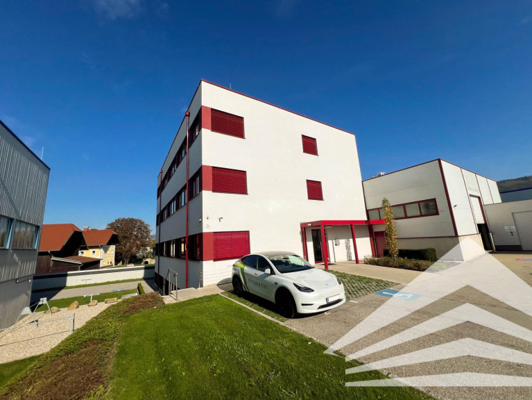 Büro / Praxis - 4020, Linz - 570 m² klimatisierte Bürofläche mit Parkplätzen Nähe Industriezeile!