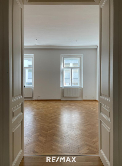 Büro / Praxis - 2700, Wiener Neustadt - <b>Büroräumlichkeit mit ca. 103 m² in Bahnhofs- und Innenstadtnähe zu vermieten!</b>