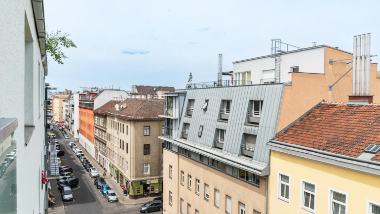 Wohnung - 1100, Wien - 2 Loggien und 3,5 Zimmer auf 78m²  beim Hauptbahnhof - renovierungsbedürftig/Digitales Angebotsverfahren