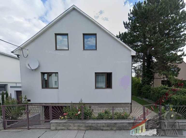 Haus - 2500, Baden - Einfamilienhaus mit 5 Zimmern und großem Balkon (ca.13m²) in ruhiger Lage wartet auf Sie! - Pool im Garten möglich!