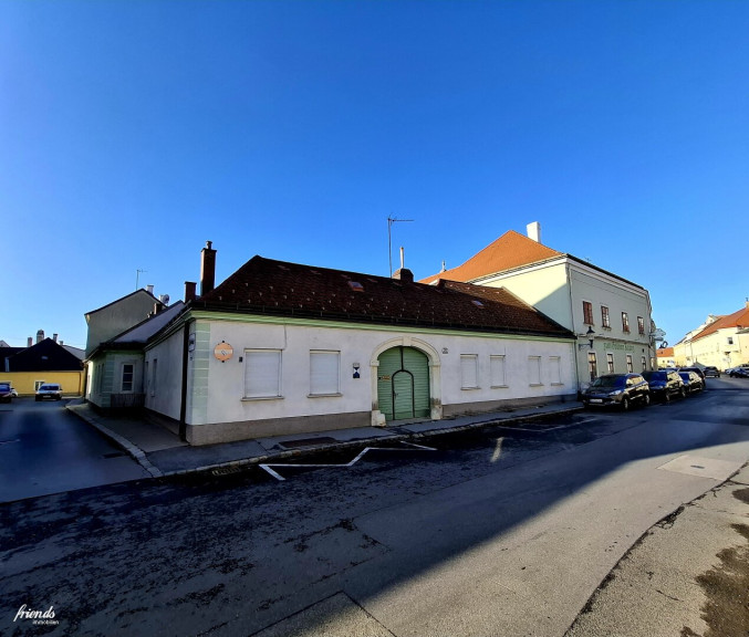 Haus - 2460, Bruck an der Leitha - "Historisches Juwel" im Herzen von Bruck an der Leitha