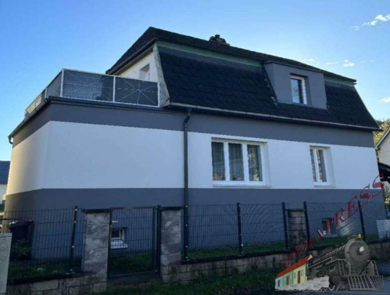 Haus - 3100, Spratzern - Provisionsfrei: Wunderschön saniertes Wohnhaus mit Dachterrasse bestehend aus 2 Wohneinheiten in St. Pölten-Spratzern