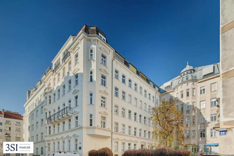 Wohnung - 1040, Wien - Altbaucharme pur: 4-Zimmer-Balkon-Wohnung mit großem Potenzial in Wiener Toplage