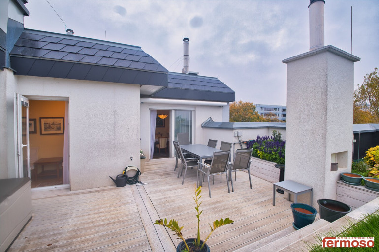 Wohnung - 2352, Gumpoldskirchen - Traumhaftes Wohnen im Grünen mit Ausblick in die Weinberge - Sanierte 4-Zimmer Wohnung mit Garten, Terrassen und Garage in Gumpoldskirchen!