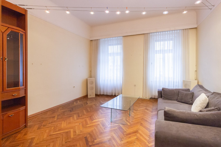 Wohnung - 1050, Wien - Fendigasse - zwei Zimmer Altbau zu verkaufen