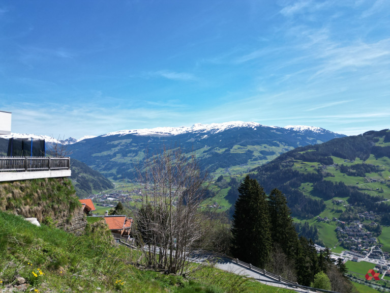 Grundstück - 6283, Hippach - [Preisreduktion] - Grundstück mit unverbaubarem Weitblick in Hippach/Schwendberg zu kaufen